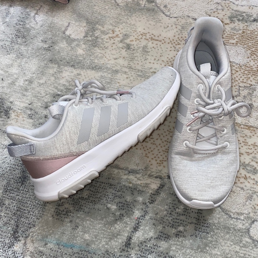 Adidas Cloudfoam size 7